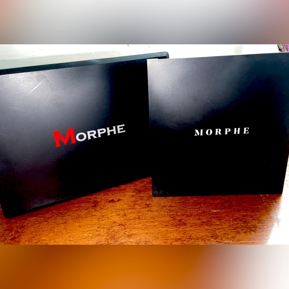 2 morphe eyeshadow pallets